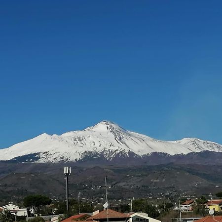 Апартаменты Il Sole Dell'Etna Ачи-Сант'Антонио Экстерьер фото